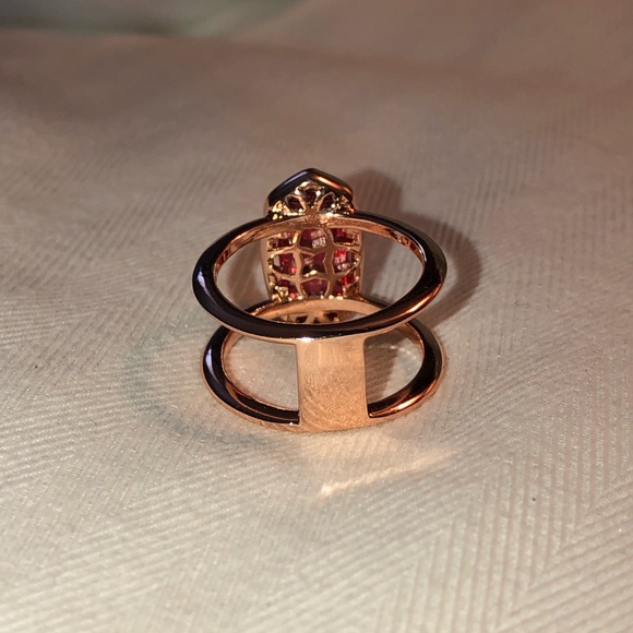 Kendra Scott Ring - Picture 4 of 4